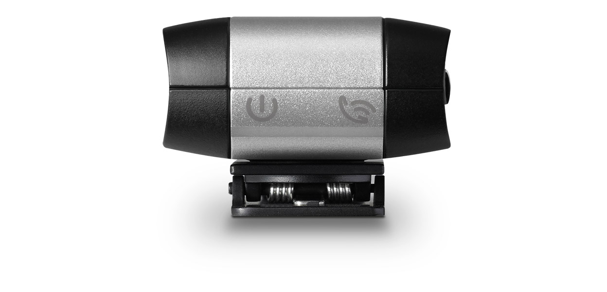 Pair StreamLine Mic with your hearing aids in three easy steps: The pairing process starts automatically where the status display flashes yellow. As soon as pairing is complete, the status display turns yellow.